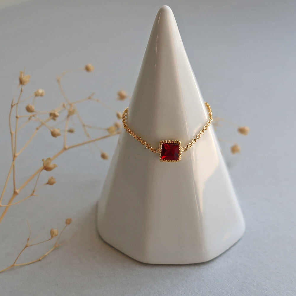 Bijoux stone gold chain ring